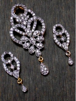 CZ Pendant With Earrings